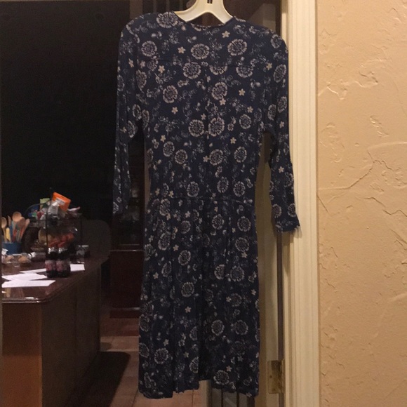 Faux wrap dress - Picture 2 of 3